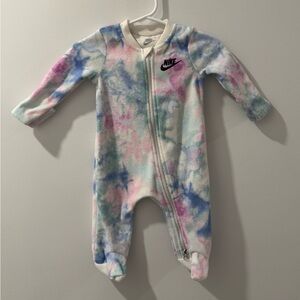 Nike Pastel Tie-Dye Baby Girl Zipper Footie Size 3 Months